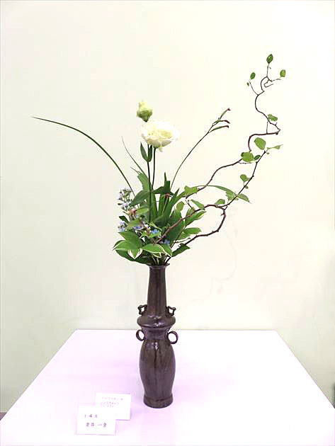 平成28年 春のいけばな展 士峰流 作品10