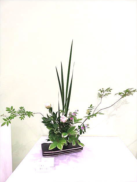 平成28年 春のいけばな展 士峰流　作品2